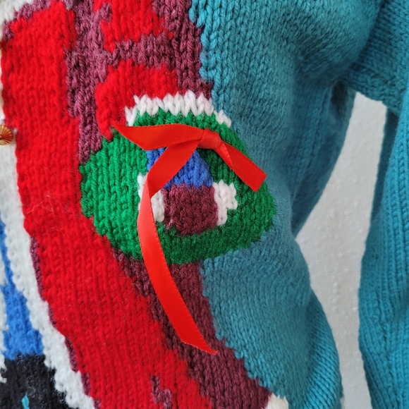 Vintage 1990s Santa Christmas Sweater, Women's Size Small or Medium - Picture 3 of 8